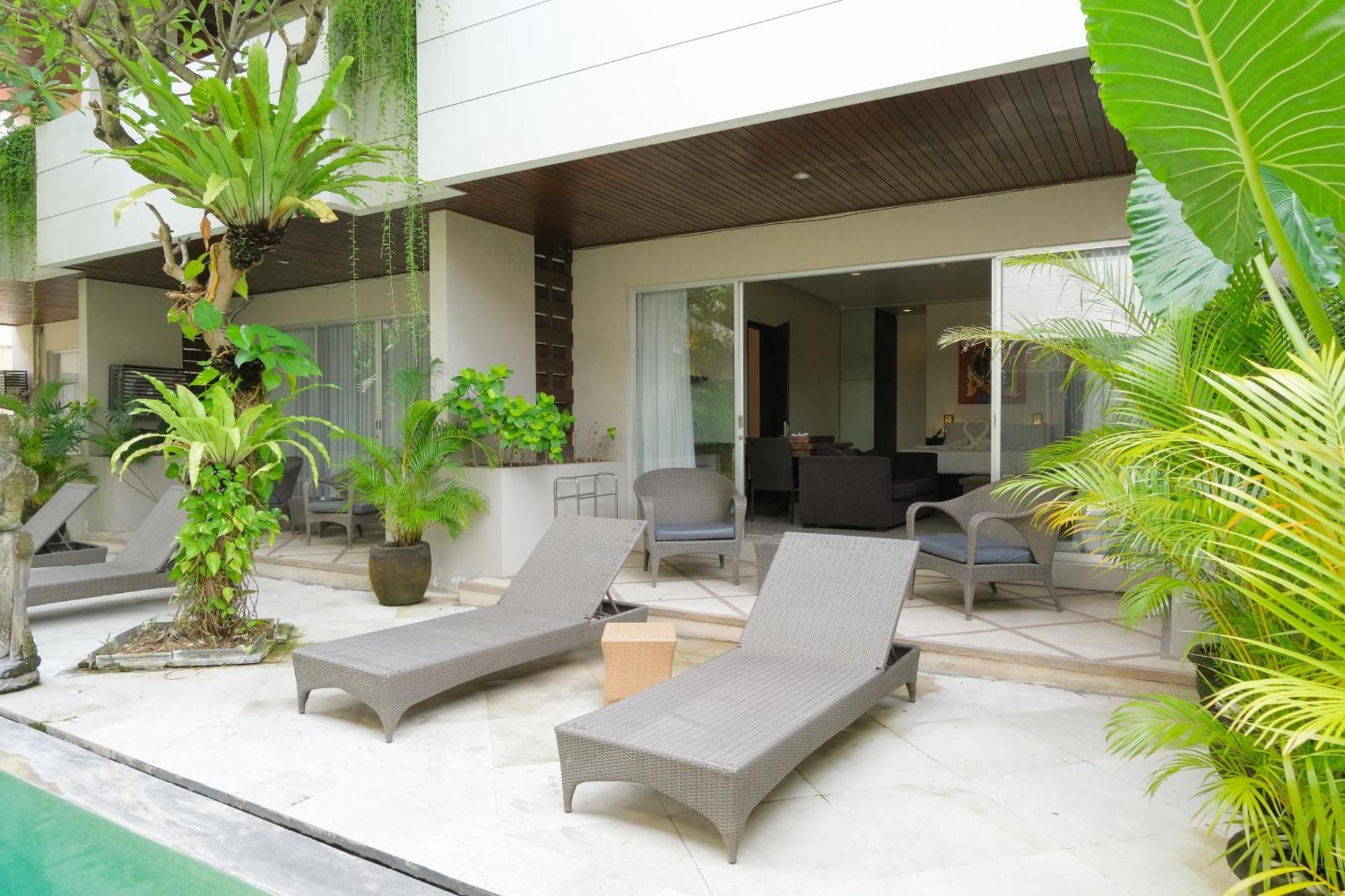 Swiss-Belcourt Sunset Aparthotel Seminyak Eksteriør bilde