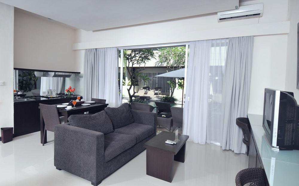 Swiss-Belcourt Sunset Aparthotel Seminyak Eksteriør bilde