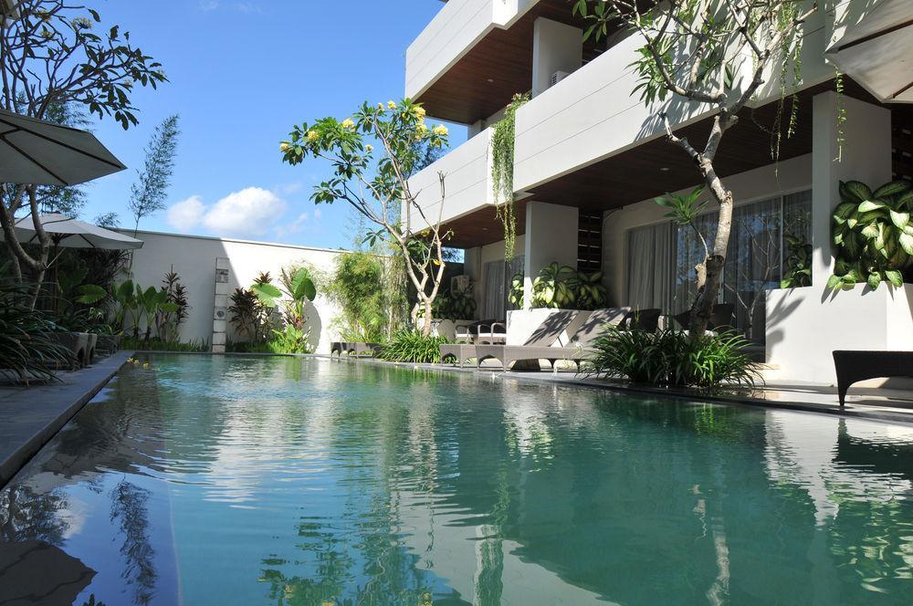 Swiss-Belcourt Sunset Aparthotel Seminyak Eksteriør bilde